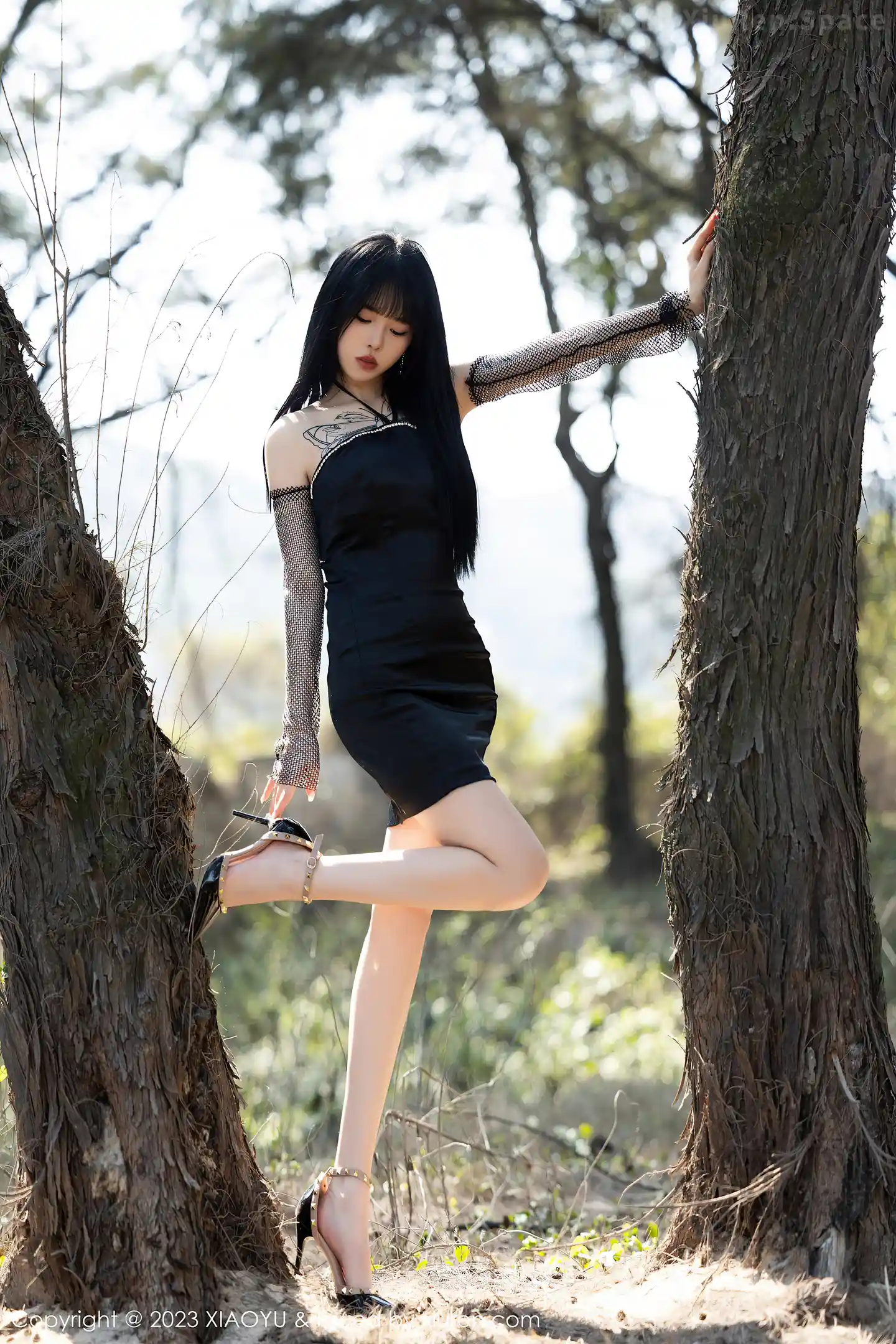 图片[5]-[XiaoYu画语界]Vol.1006 模特奶瓶黑色连身短裙+性感蓝色蕾丝内衣秀曼妙身姿诱惑写真103P-秀人网官方网站